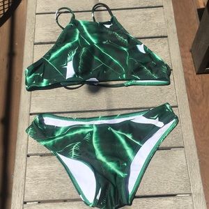 Green leaf bikini